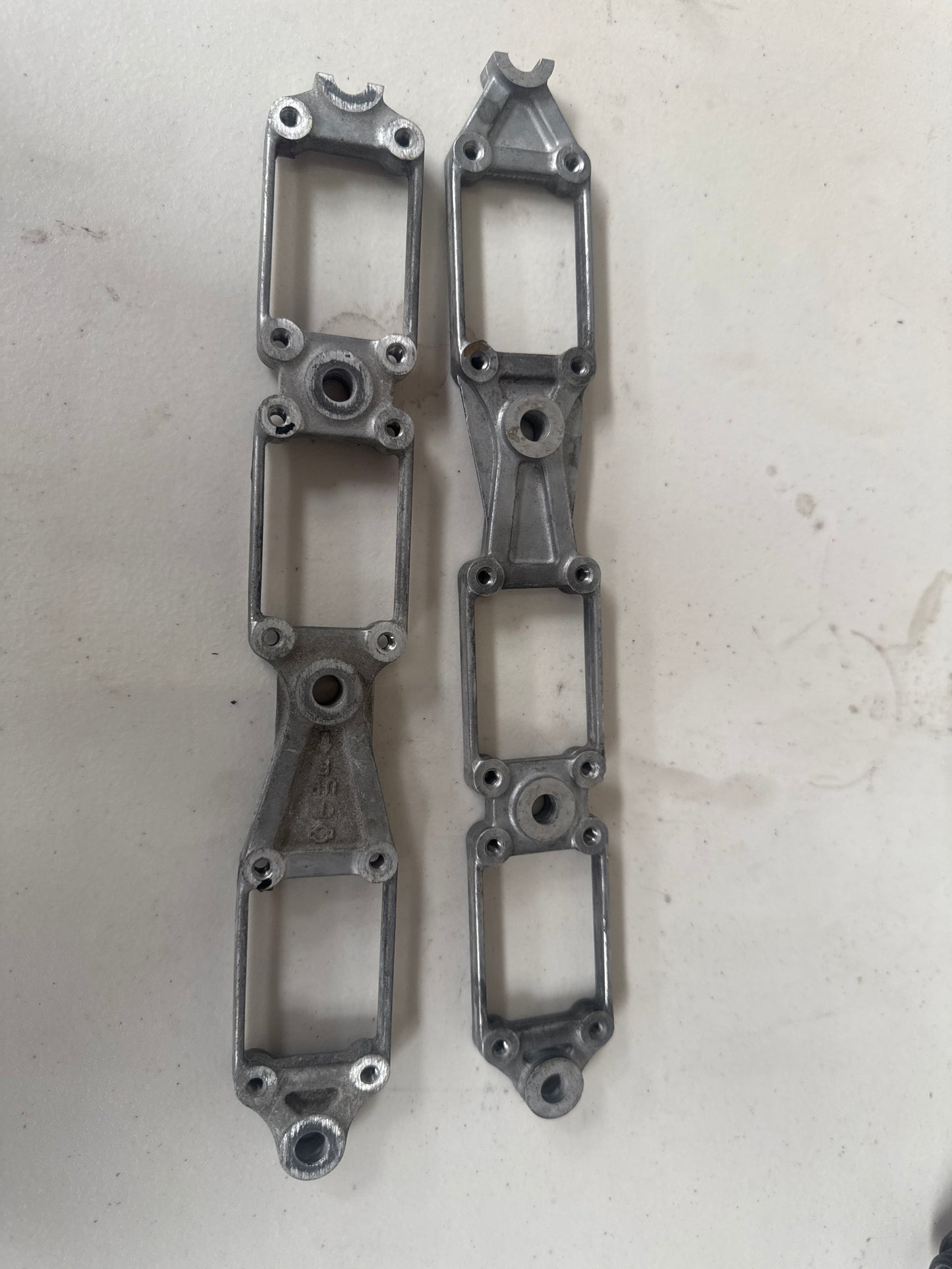 R33 Coilpack Bracket