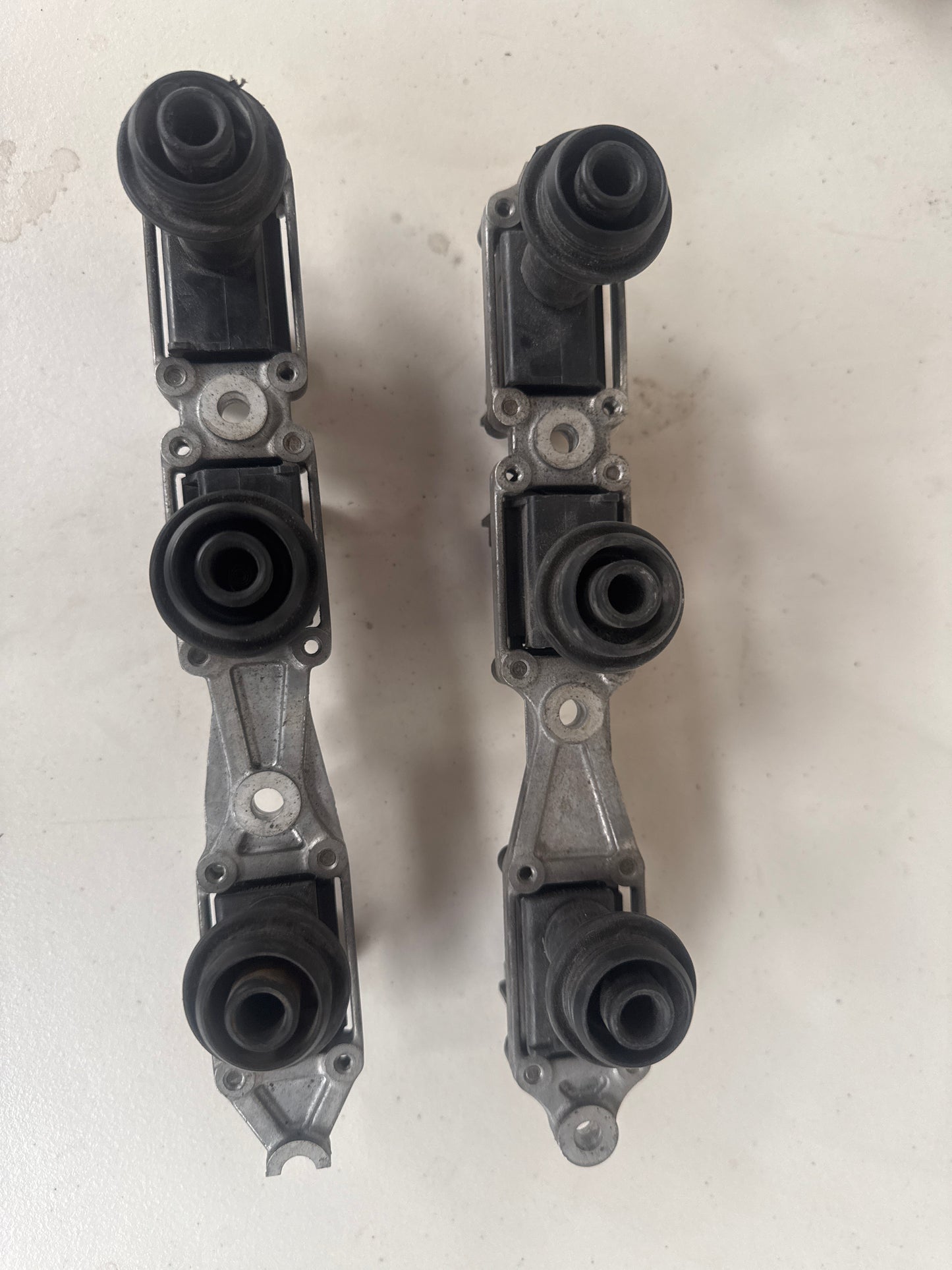 R33 RB25 S2 Coilpacks + Bracket