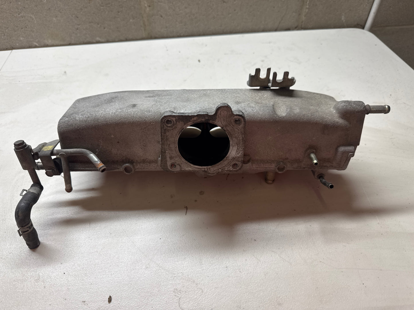 R33 RB25 Top Half Intake Plenum