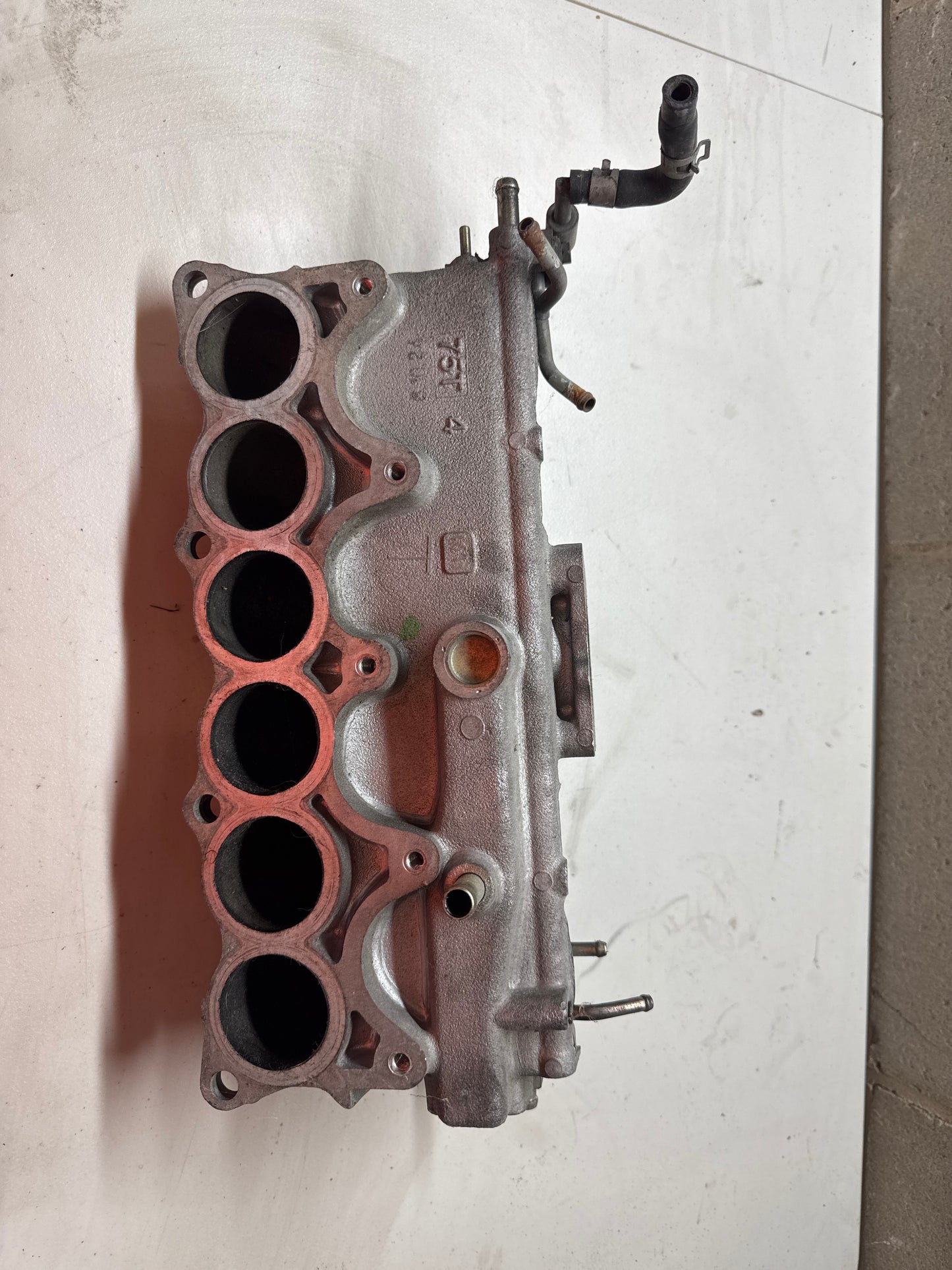 R33 RB25 Top Half Intake Plenum
