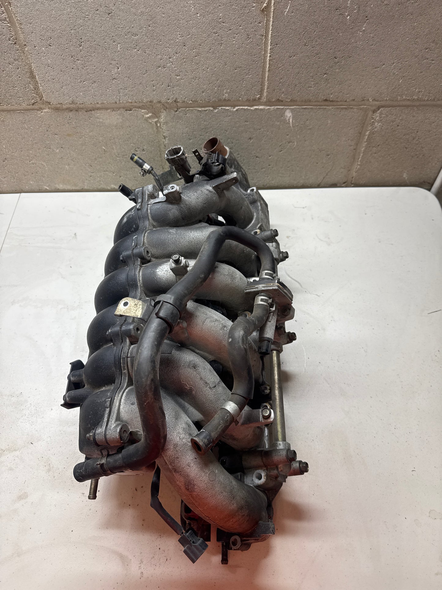R33 RB25DET Intake Manifold + Fuel rail with injectors