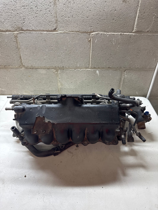 R33 RB25DET Intake Manifold + Fuel rail with injectors